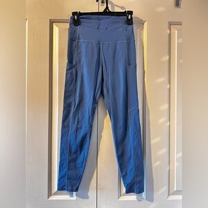 Blue leggings with pockets